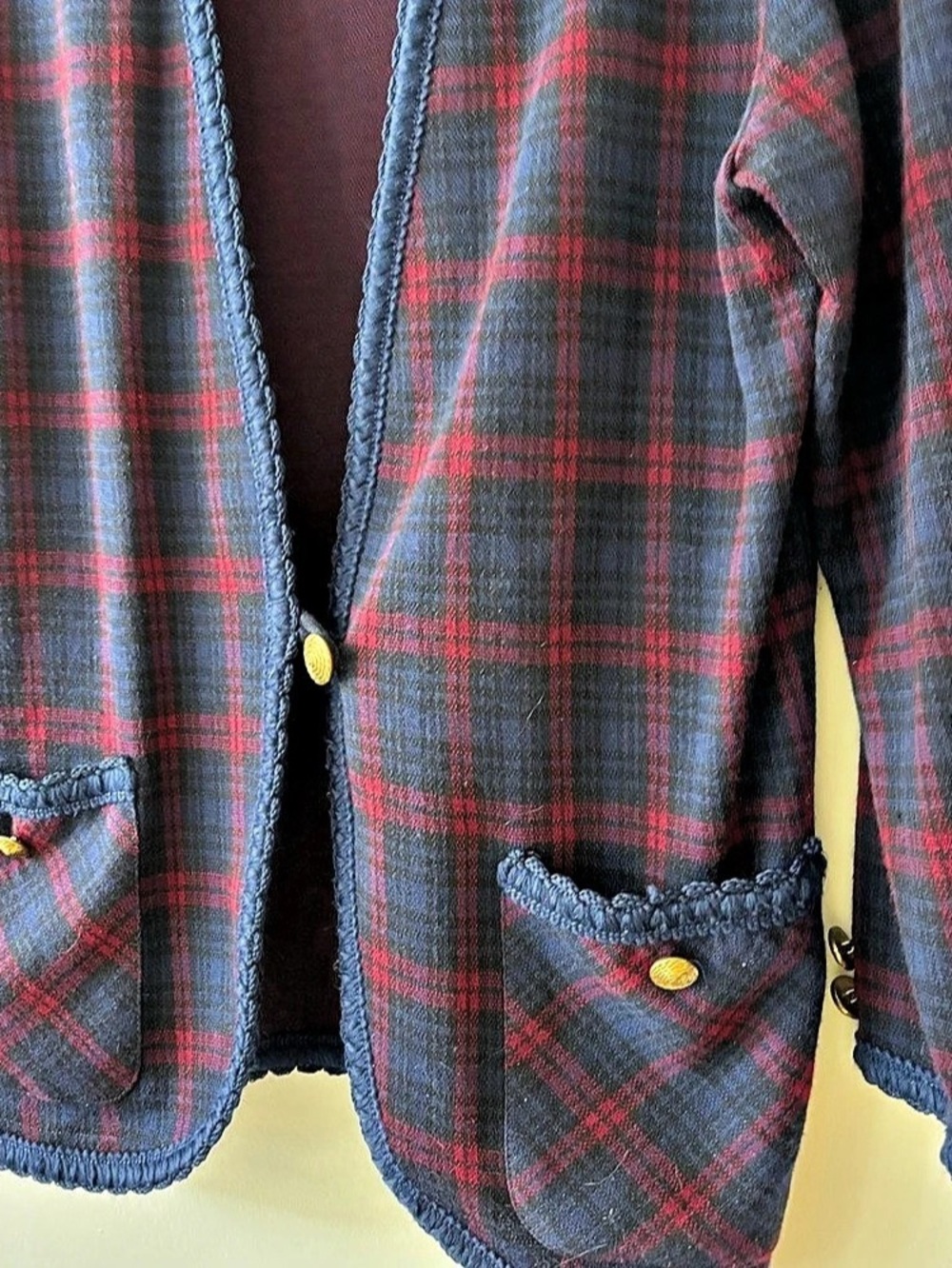 Cricket Lane Plaid Blazer in Blue & Red Like New - Picture 3 of 6